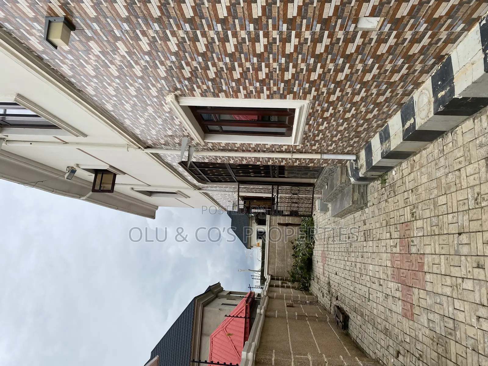 4bdrm Duplex in An Estate Around Nut, Lugbe District for rent in Lugbe District