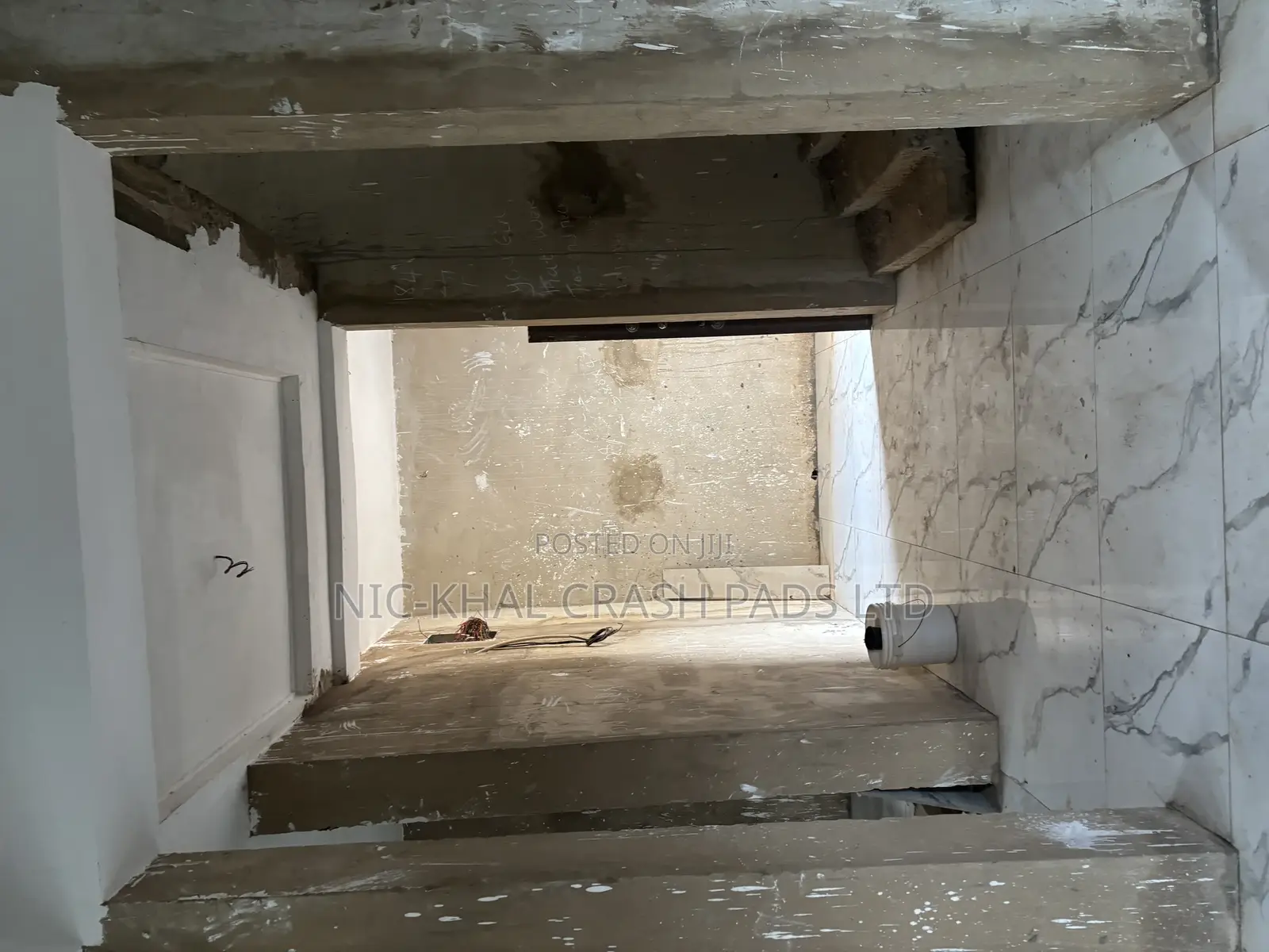 5bdrm Duplex in Police Service, Idu for sale in Idu