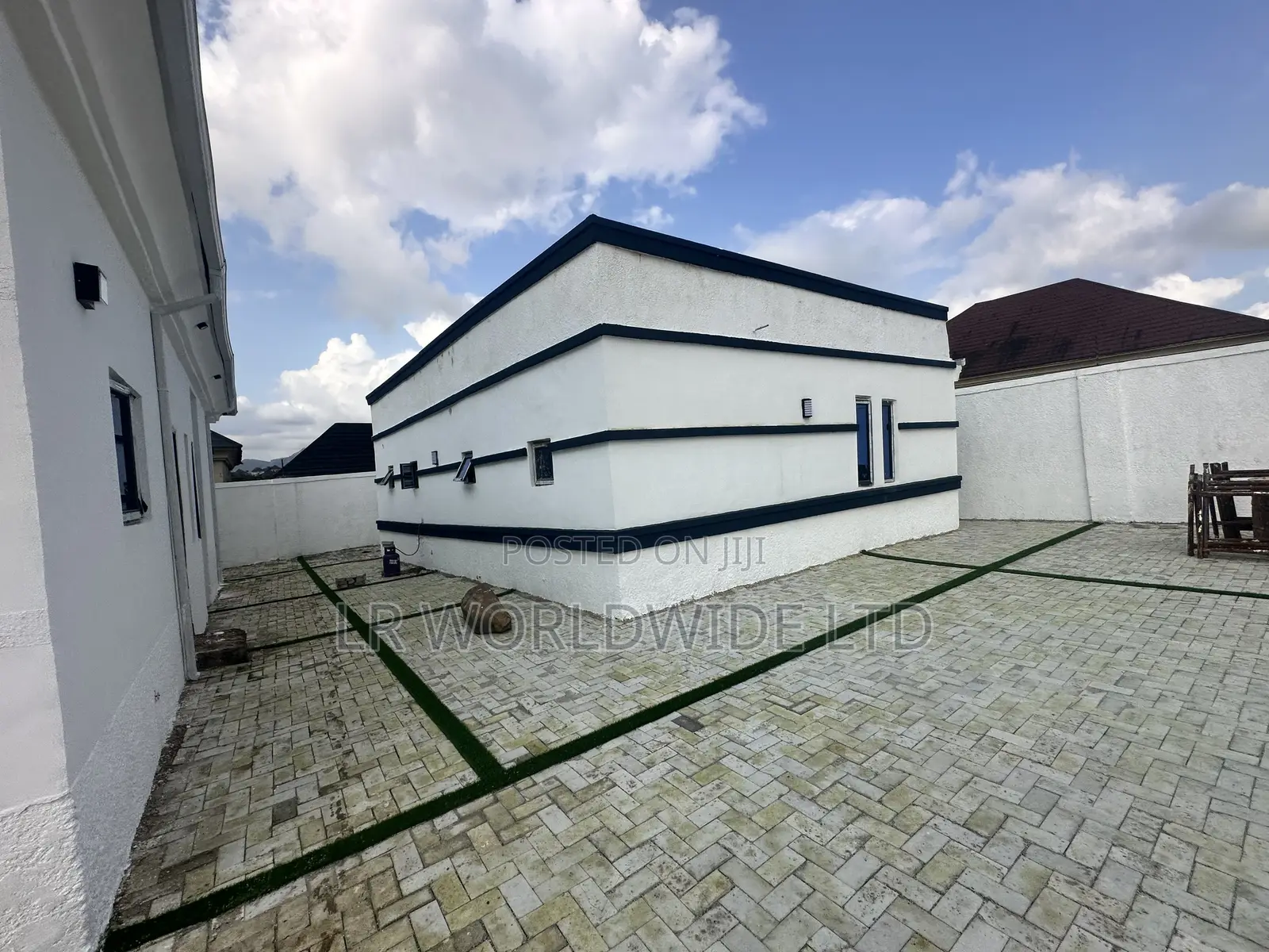3bdrm Bungalow in Efab, Gwarinpa for sale in Gwarinpa