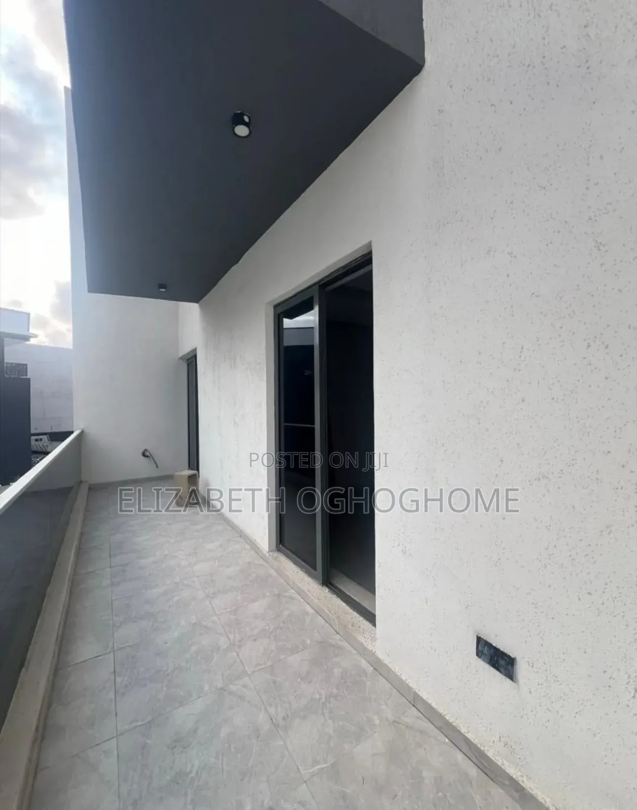 4bdrm Duplex in Ikate for sale in Ikate