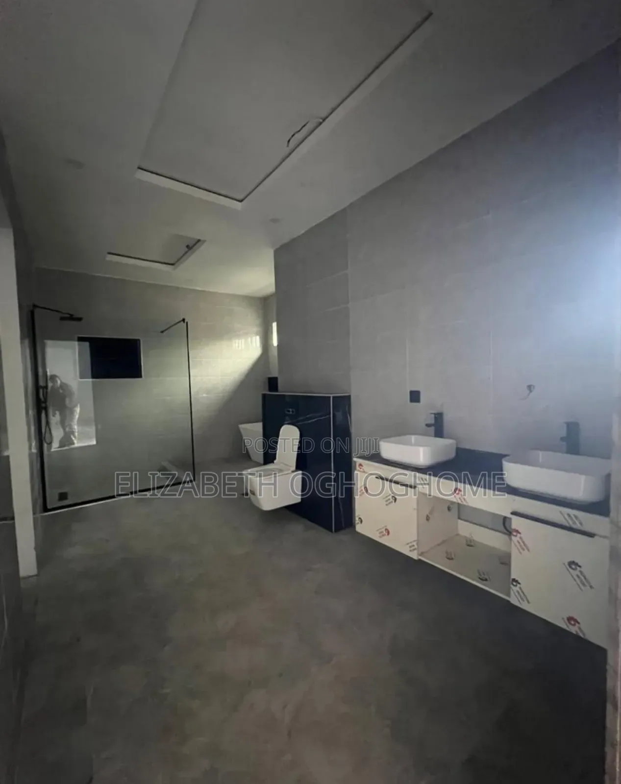 4bdrm Duplex in Ikate for sale in Ikate