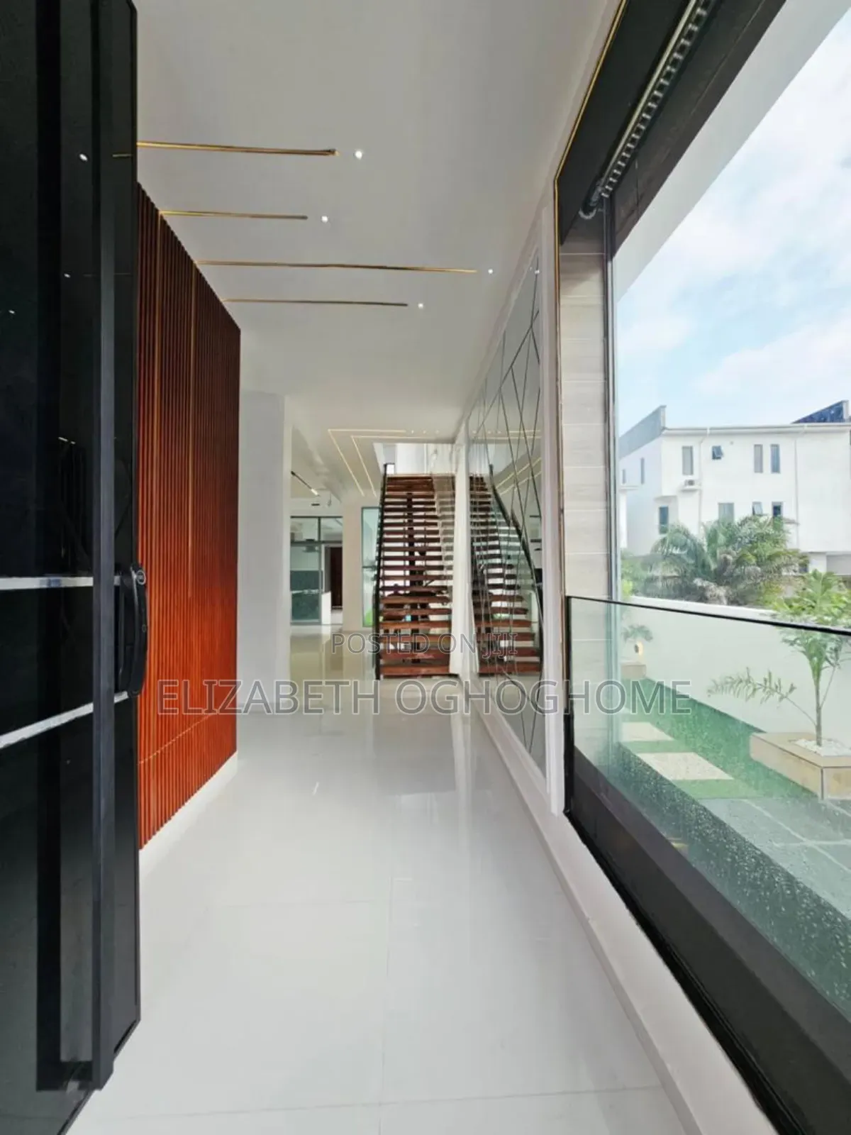 5bdrm Duplex in Osapa london for sale in Osapa london