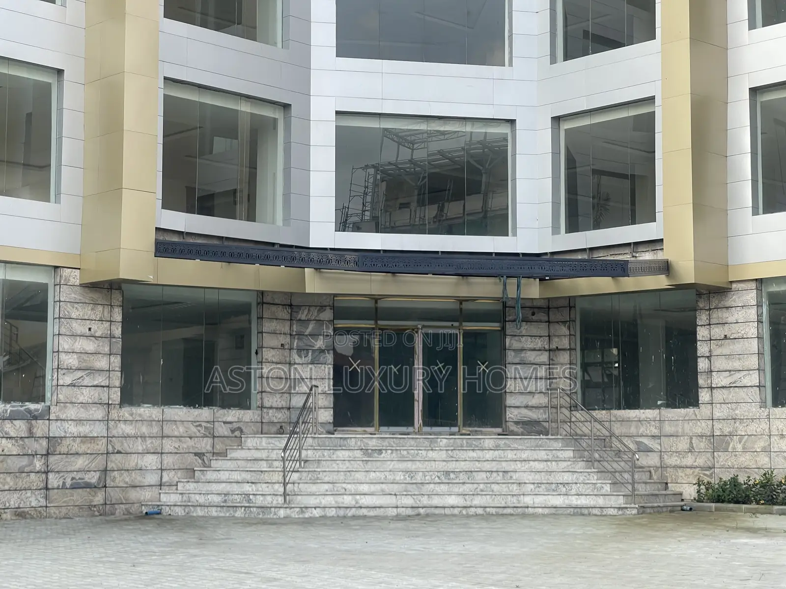 Luxury Commercial Property for Sale in Wuse 2