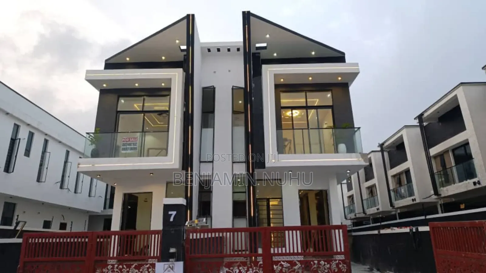 4bdrm Duplex in Ikota Gra for sale in Ikota