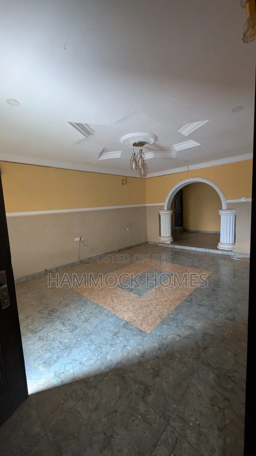 7bdrm Bungalow in Golden Estate, Ajara, Akobo for sale in Akobo