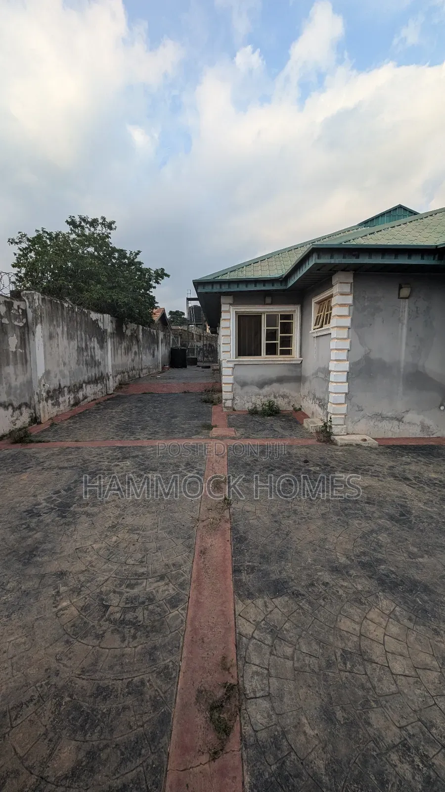 7bdrm Bungalow in Golden Estate, Ajara, Akobo for sale in Akobo