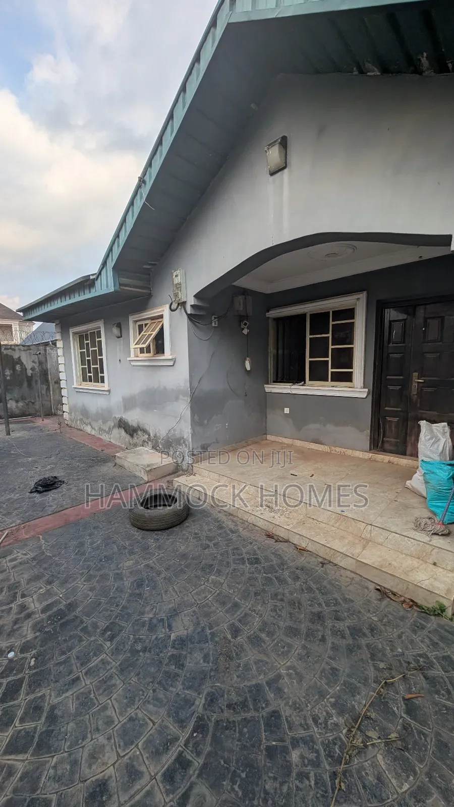 7bdrm Bungalow in Golden Estate, Ajara, Akobo for sale in Akobo