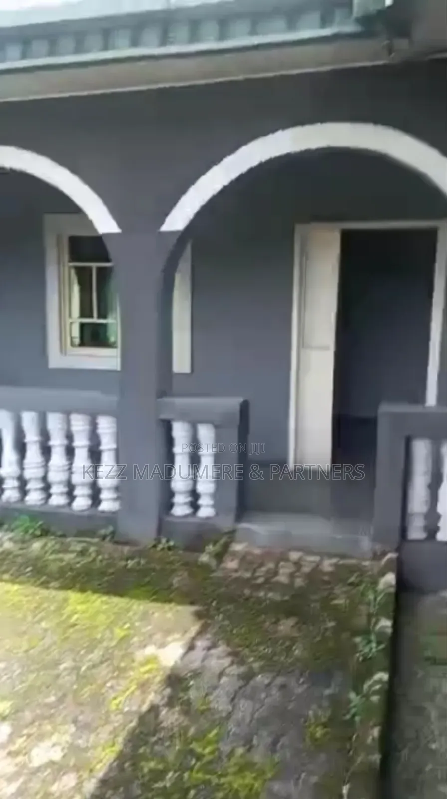 5bdrm Bungalow in Mbodo, Aluu , Port for sale in Port-Harcourt