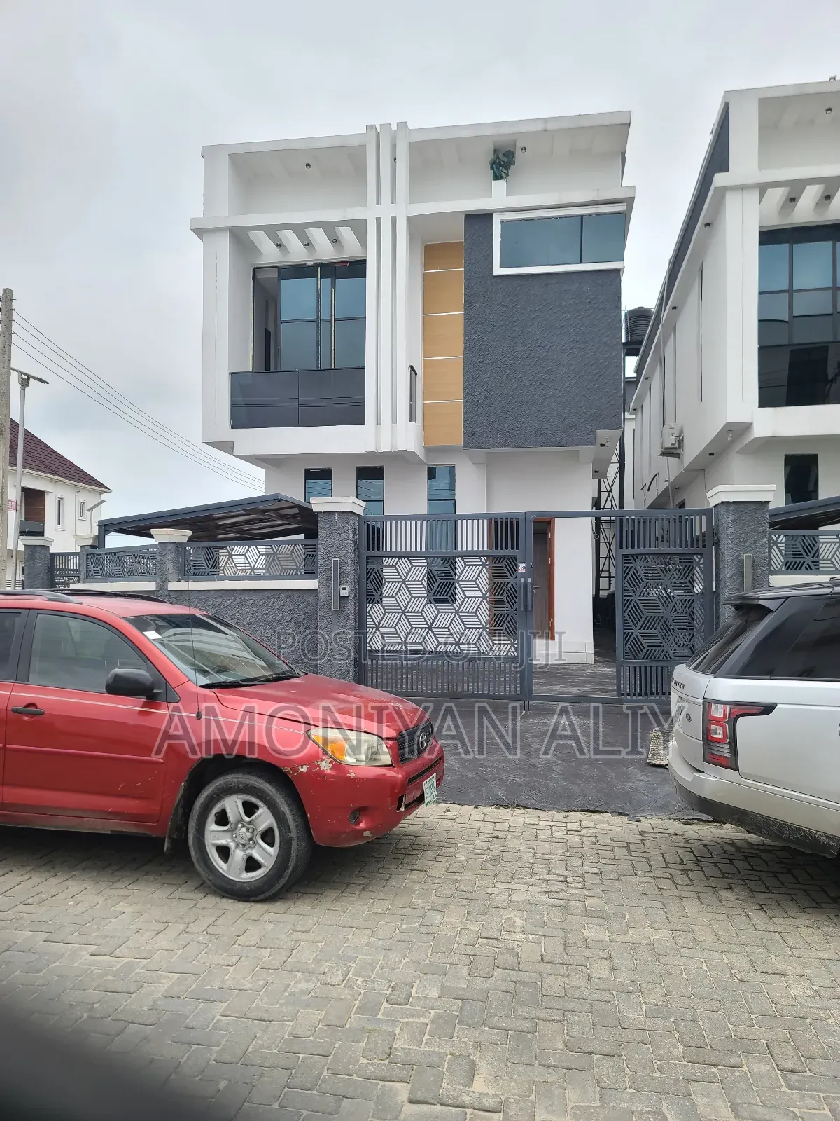 4bdrm Duplex in Hrc Estate, Lekki for sale in Lekki