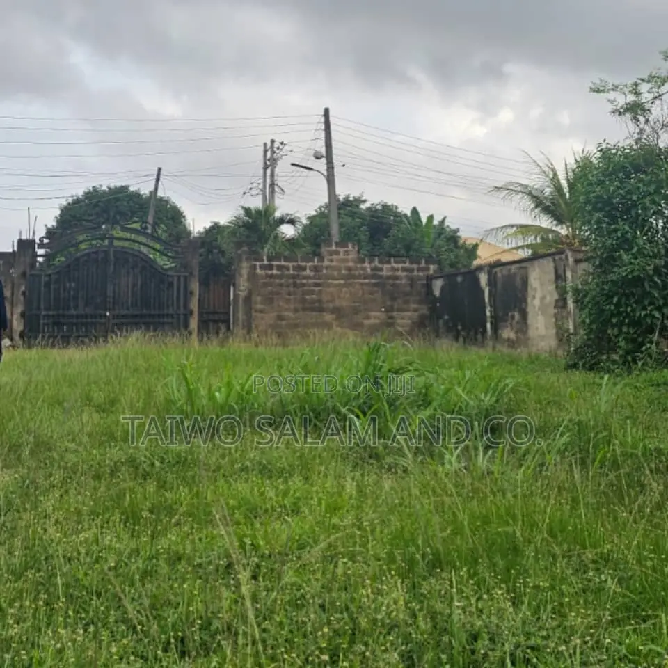 2500sqm of Residential Land at Pine Avenue Main Alalubosa Gra Ibadan in Alalubosa