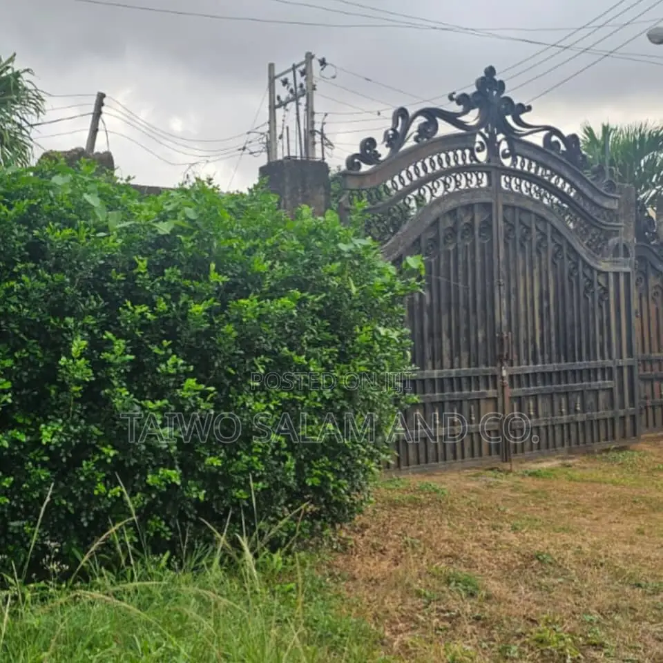 2500sqm of Residential Land at Pine Avenue Main Alalubosa Gra Ibadan in Alalubosa