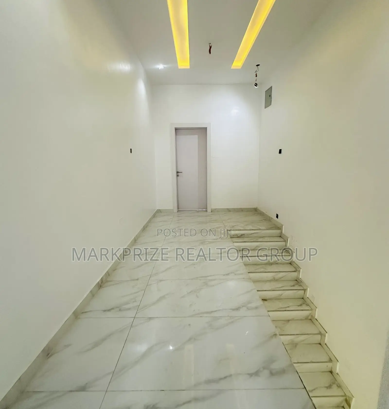 4bdrm Duplex in Ikeja Gra Lagos for sale in Ikeja GRA