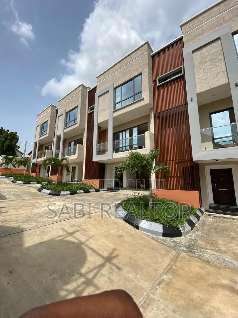 Furnished 4bdrm Duplex in Omole Phase1 for sale in Omole Phase 1