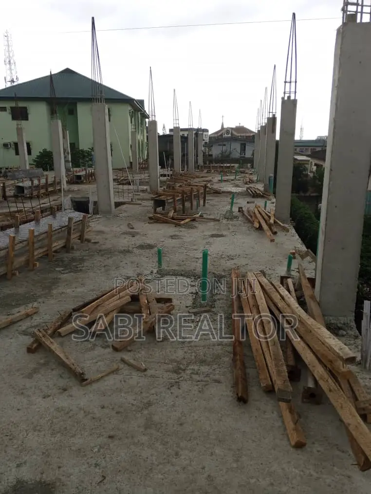 Furnished 4bdrm Duplex in Yaba for sale in Sabo / Yaba