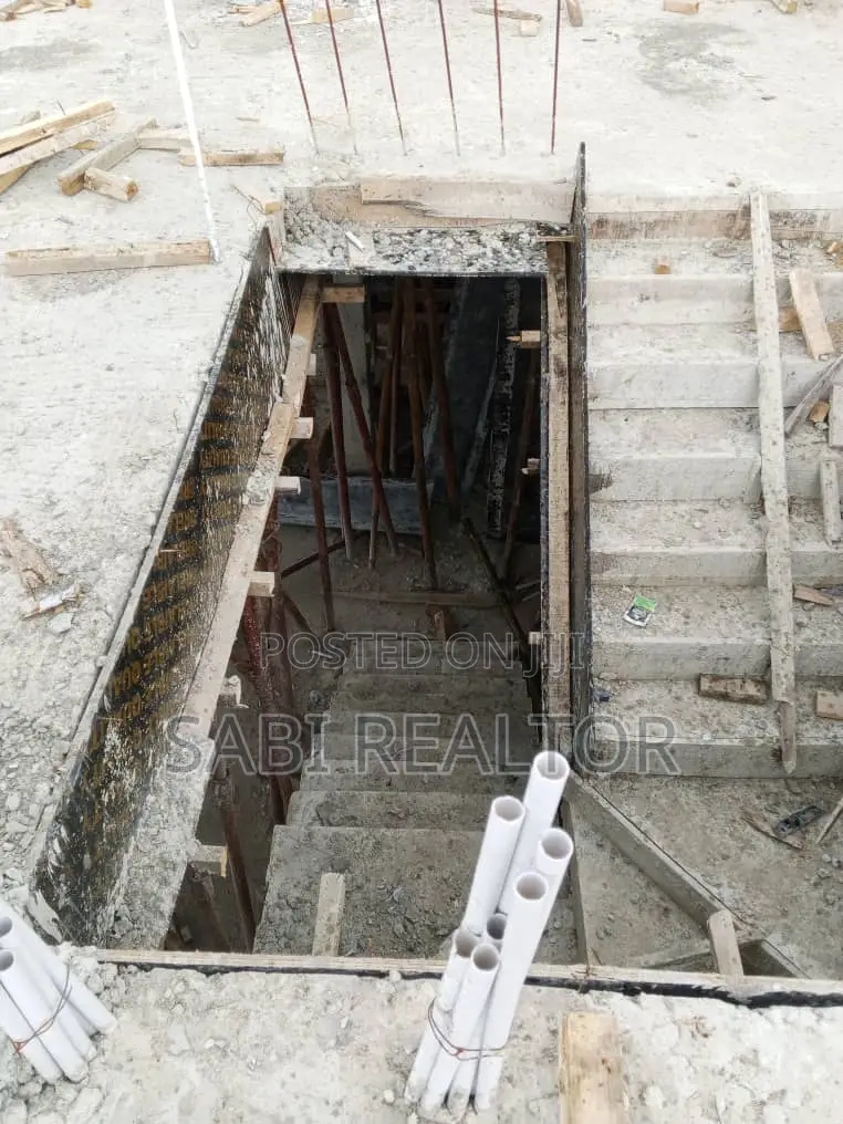 Furnished 4bdrm Duplex in Yaba for sale in Sabo / Yaba