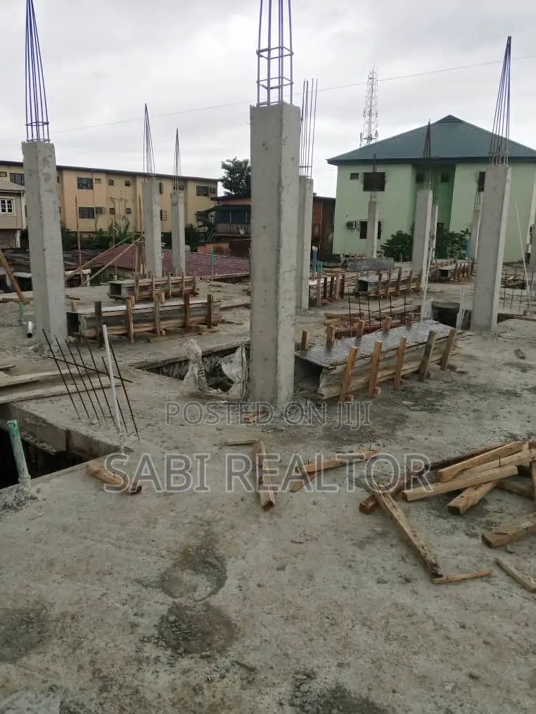 Furnished 4bdrm Duplex in Yaba for sale in Sabo / Yaba