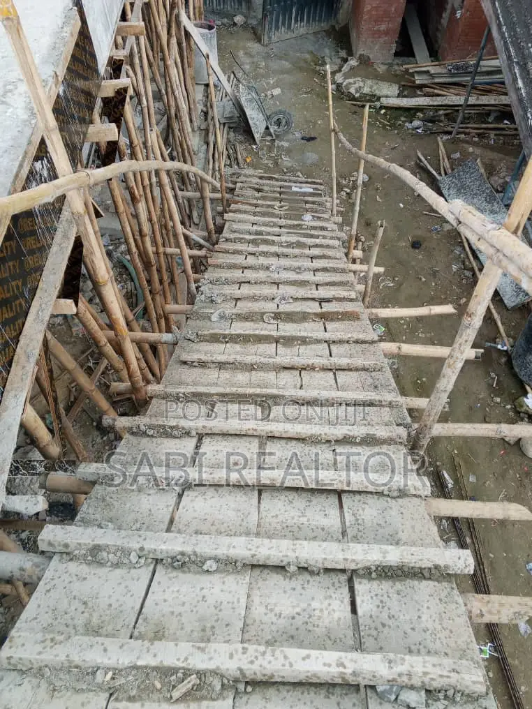 Furnished 4bdrm Duplex in Yaba for sale in Sabo / Yaba