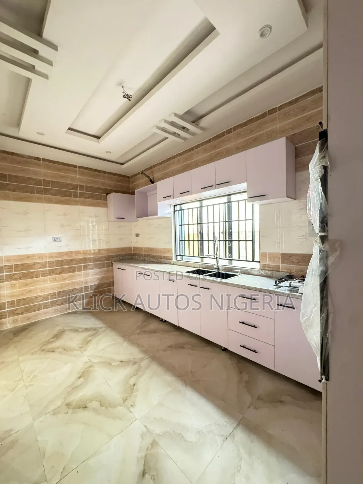 4bdrm Duplex in Ikate for sale in Ikate