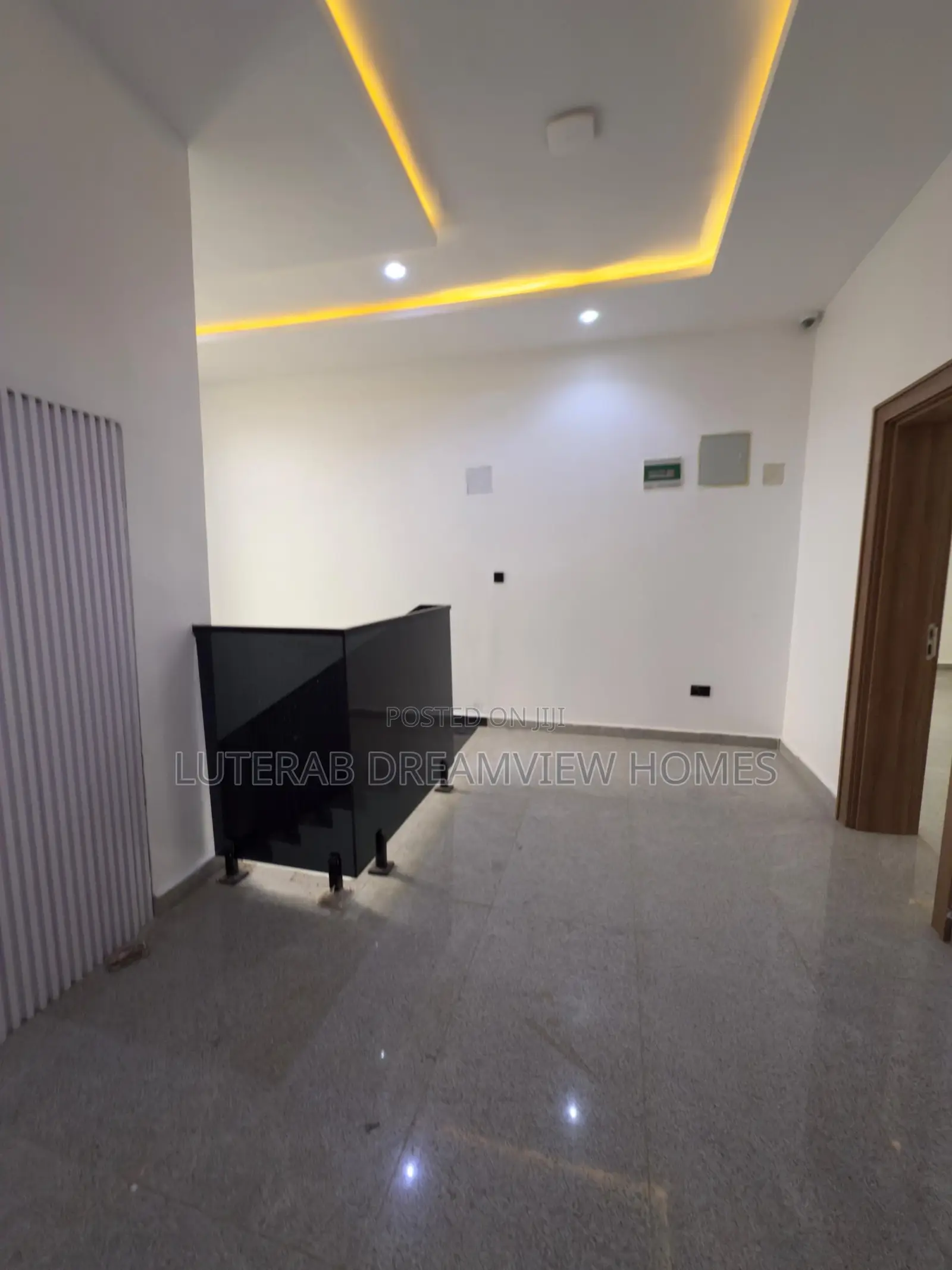 7bdrm Duplex in Asokoro for sale in Asokoro