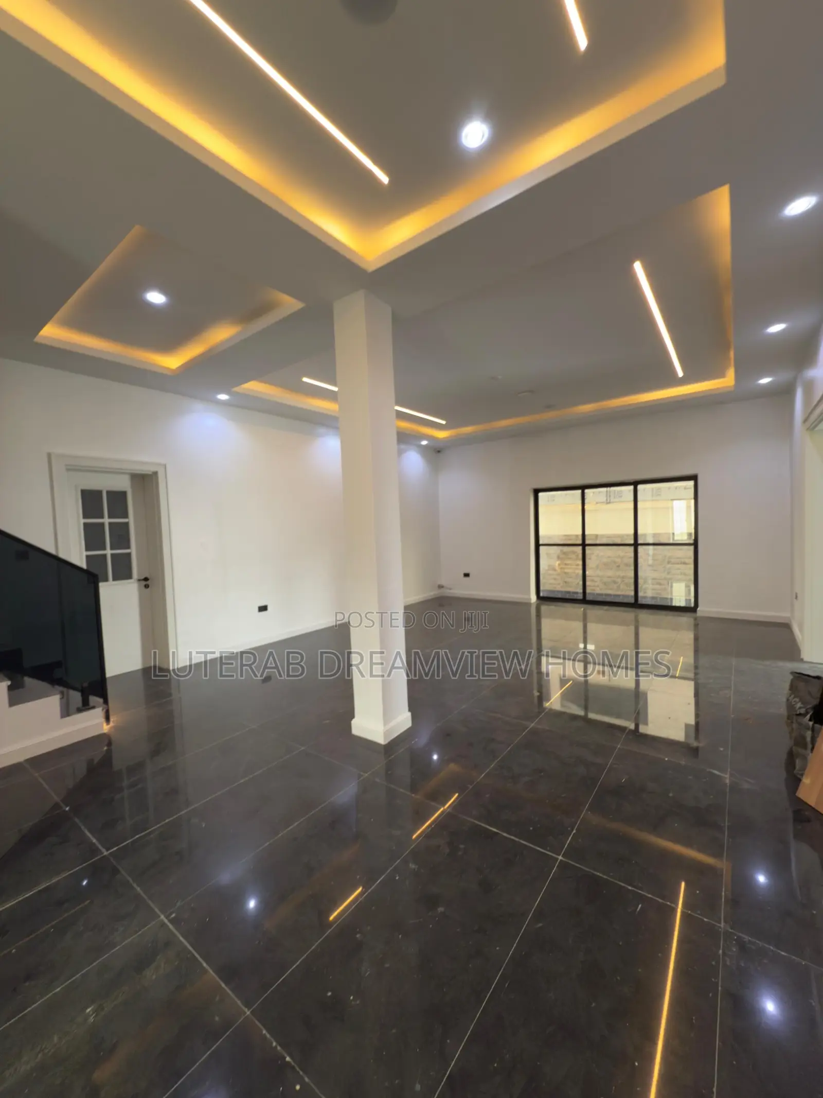 7bdrm Duplex in Asokoro for sale in Asokoro