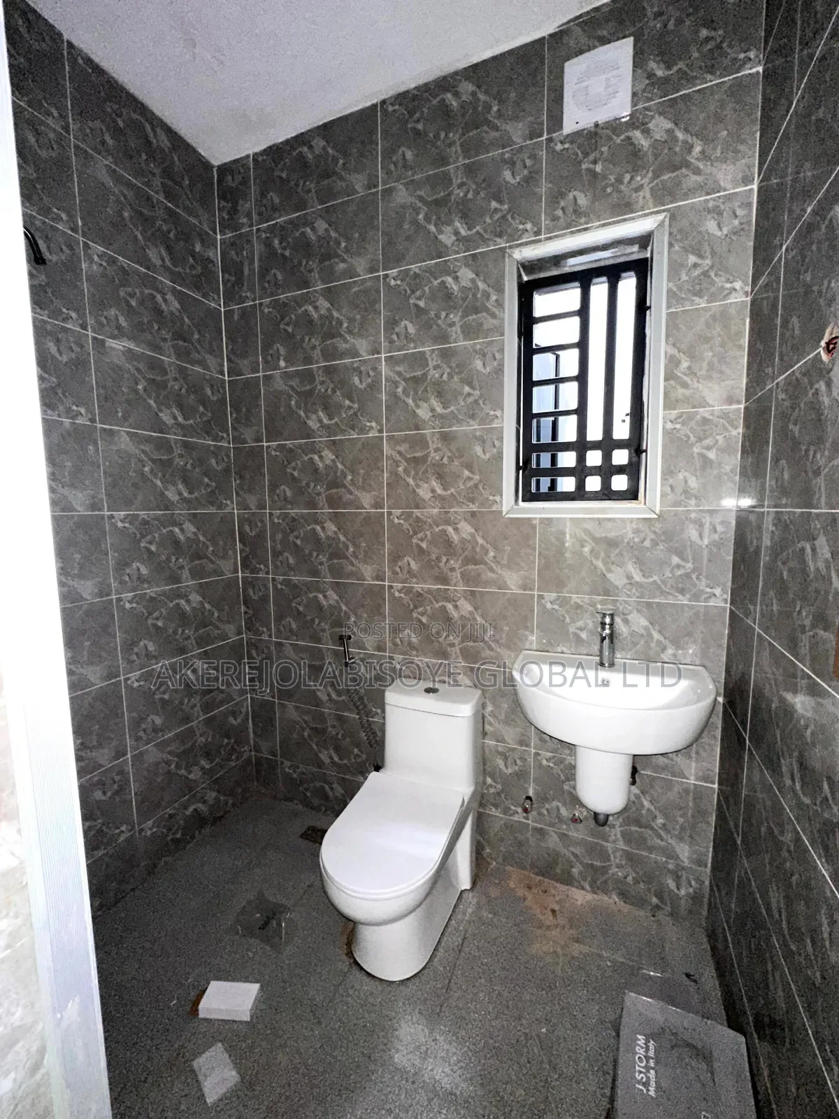 5bdrm Townhouse / Terrace in Wuye Abuja for rent in Wuye