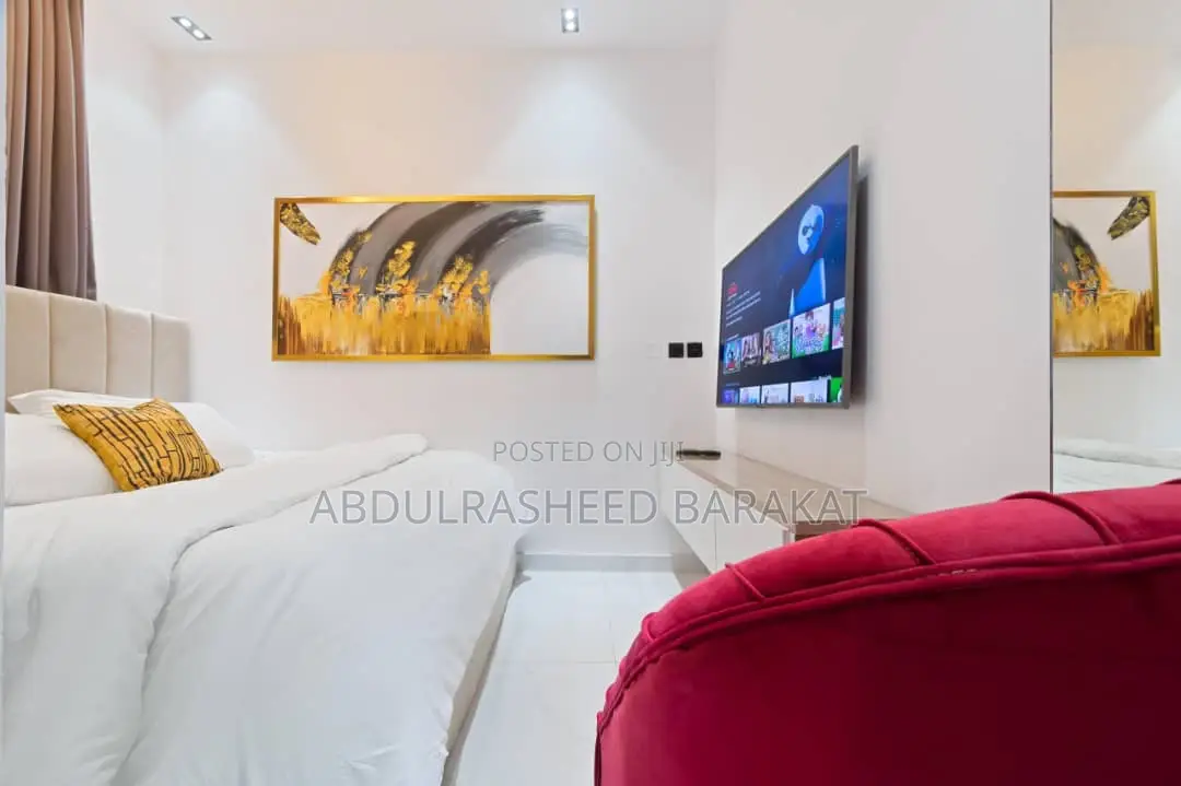 Spacious Studio With Netflix and Lot More in Chevron