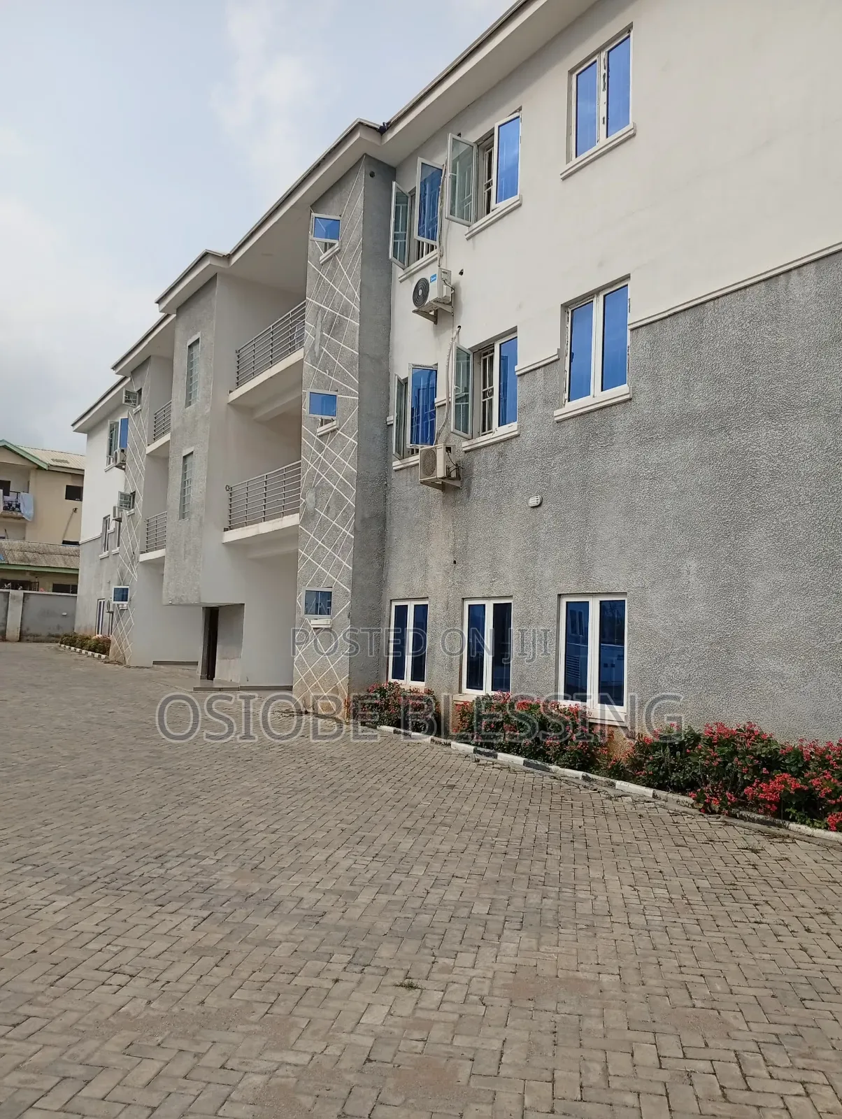 3bedrooms in a Secured Estate in Gwarimpa in Gwarinpa