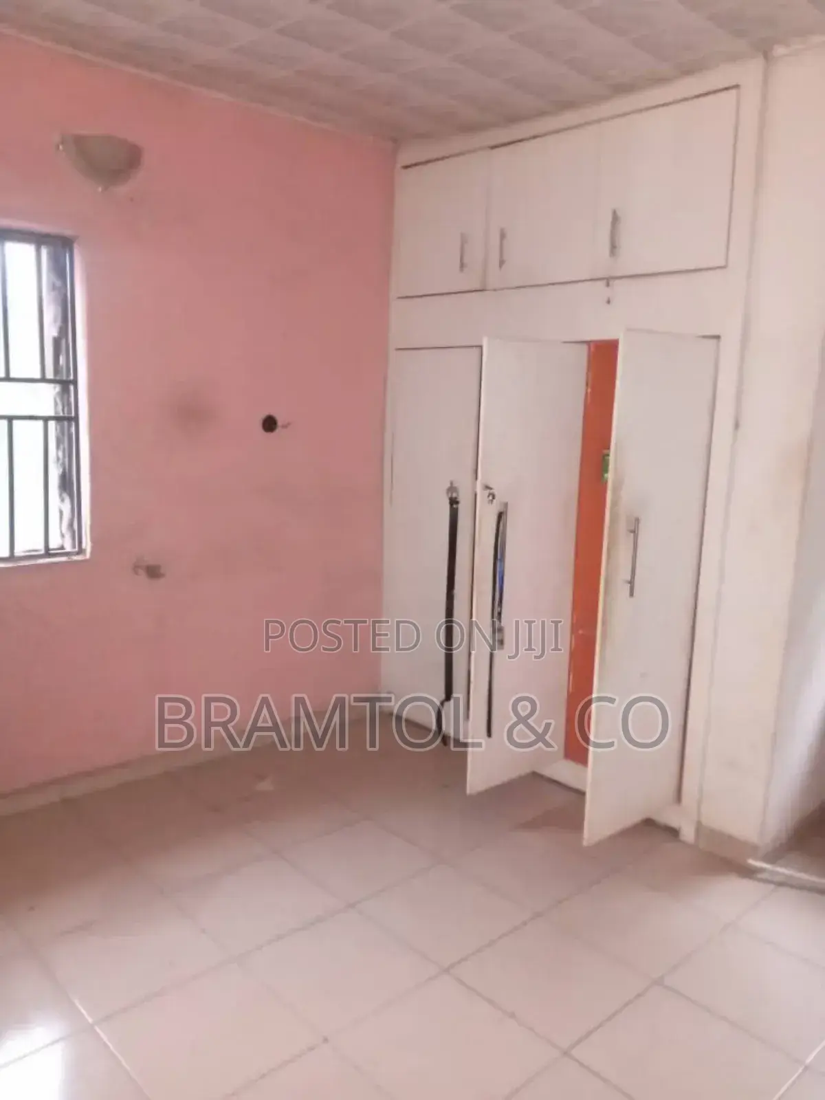 2 Bedroom Flat for Office, Spa, Salon or Business in Wuse 2