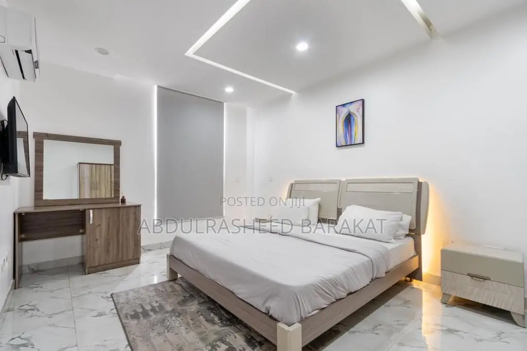 Luxury One Bedroom Smart Home With Pool Gym Balcony Elevator in Victoria Island