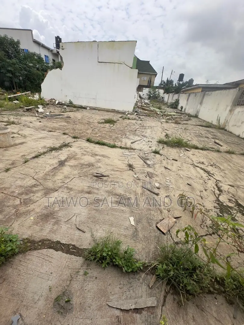 836sqm of Mixed-Use Land at Adeyi Avenue Old Bodija Estate Ibadan in Bodija