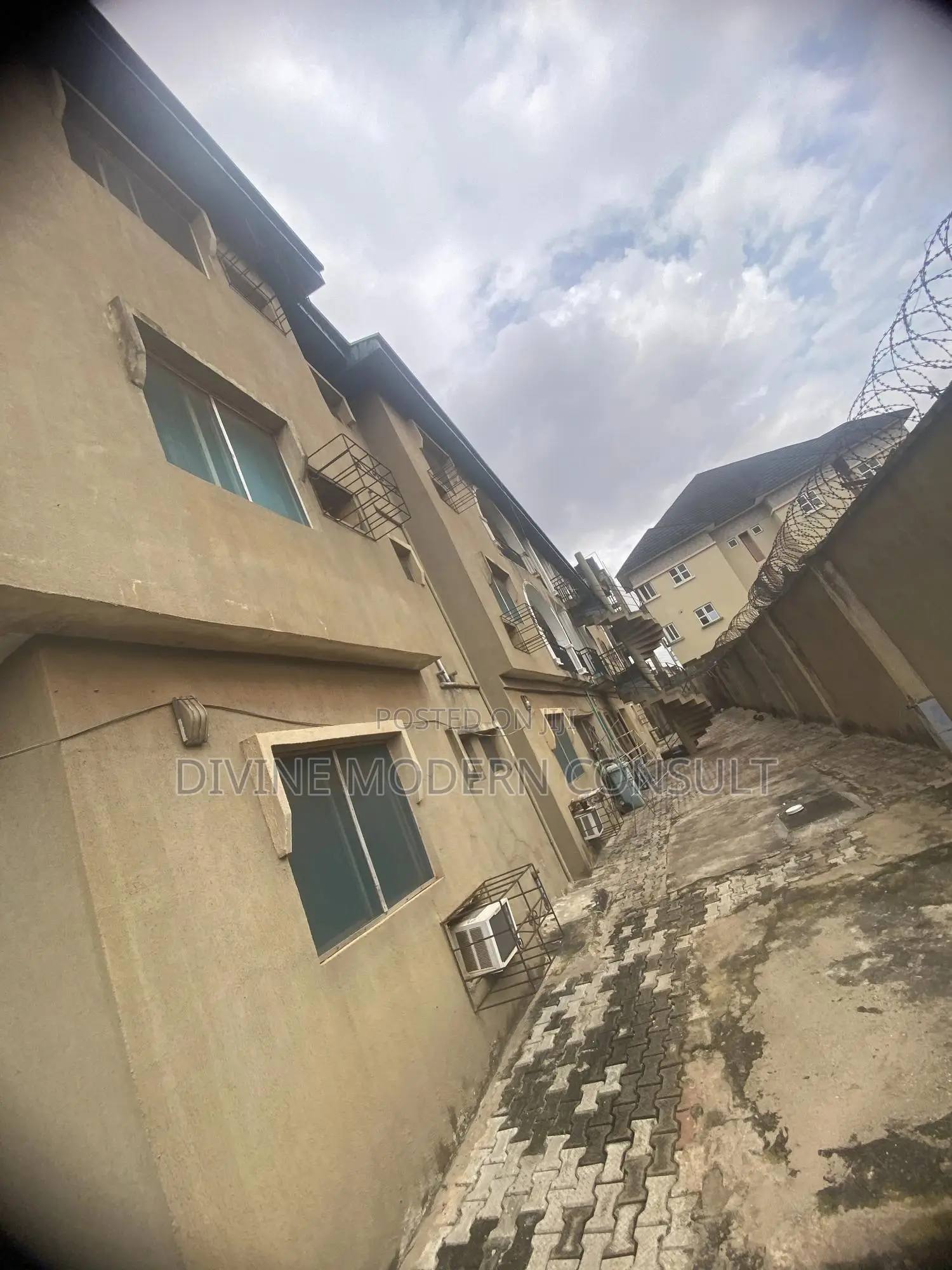 3bdrm Block of Flats in Private Estate, Abule Egba for sale in Abule Egba