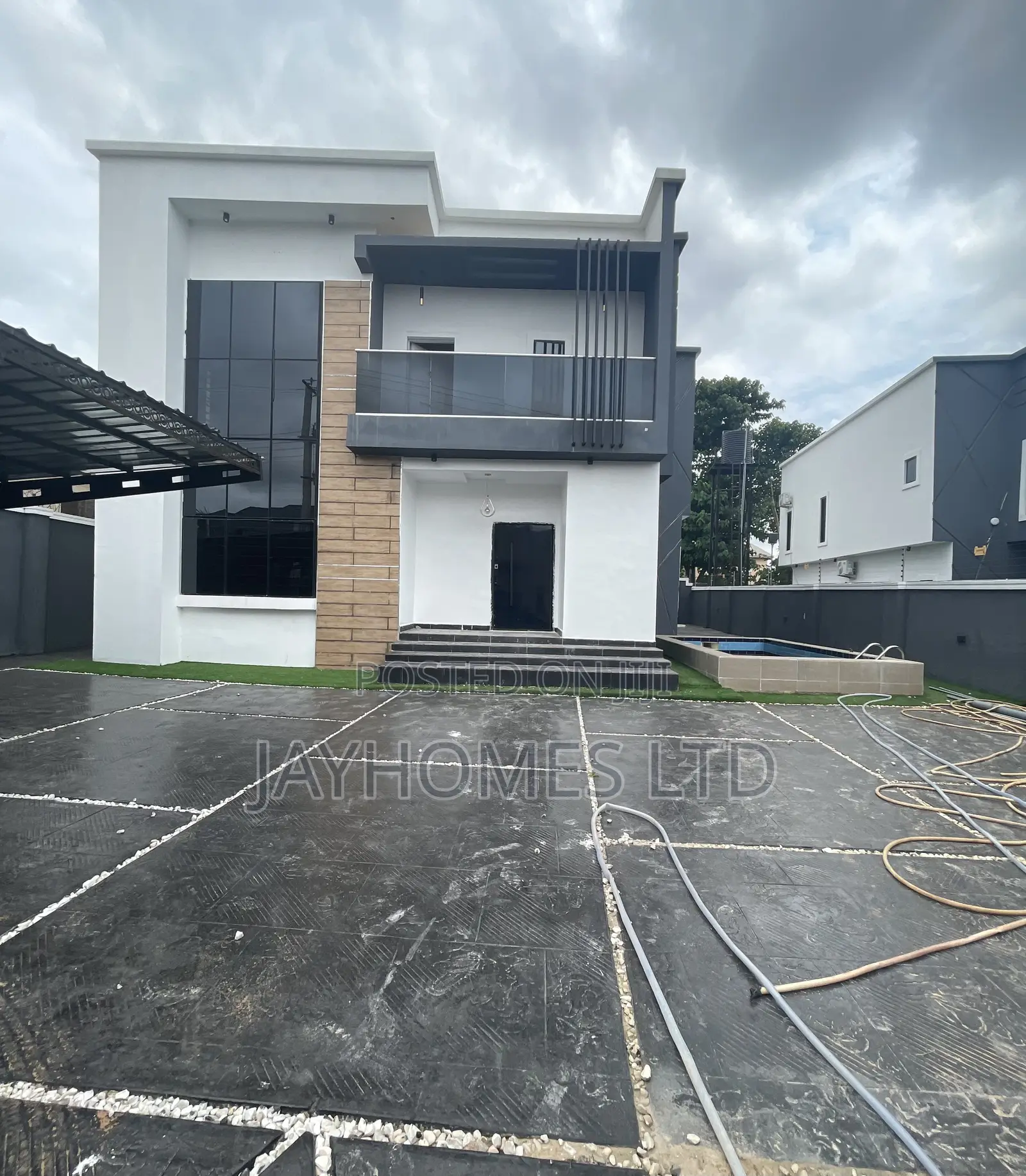 4 Bedroom Duplex With 1bq Attached for Sale at Off Midwifery Asaba in Oshimili South