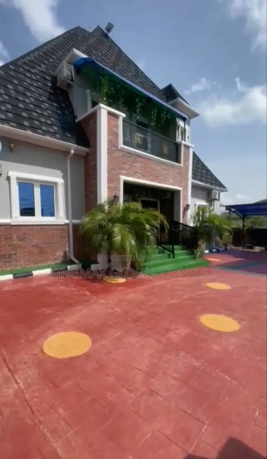 4bdrm Duplex in Lugbe Abuja for sale in Lugbe District