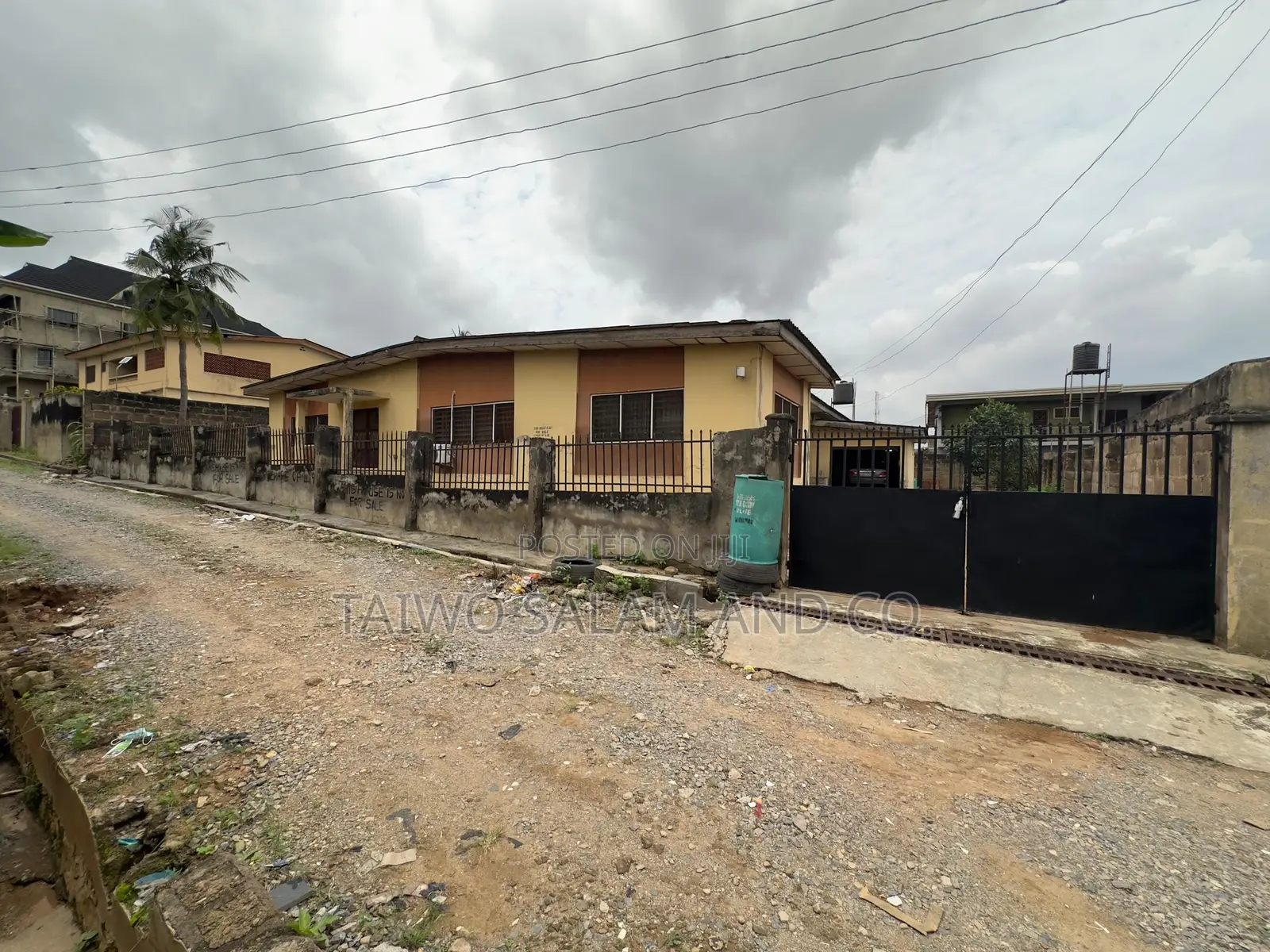 5 Bedroom Bungalow on 812sqm at Ayoola Drive Old Bodija Area Ibadan in Bodija