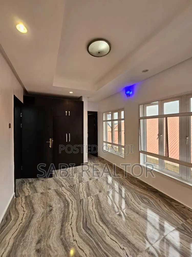 Furnished 4bdrm Duplex in Opebi for sale in Opebi