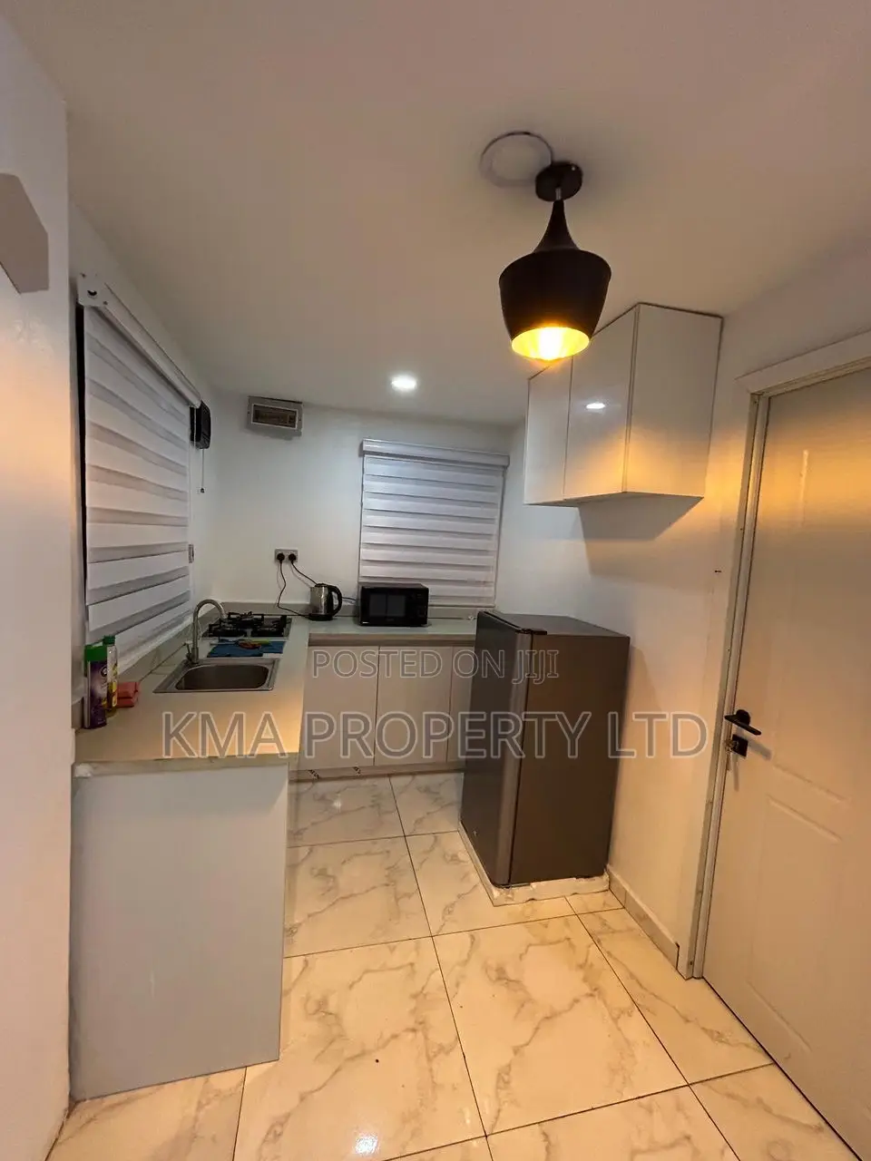 Fully Furnished 1 Bedroom Apartment in Lekki Phase 1