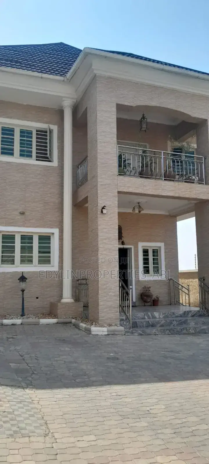 Furnished 4bdrm Duplex in Inside An Estate, Apo Resettlement for sale in Apo Resettlement