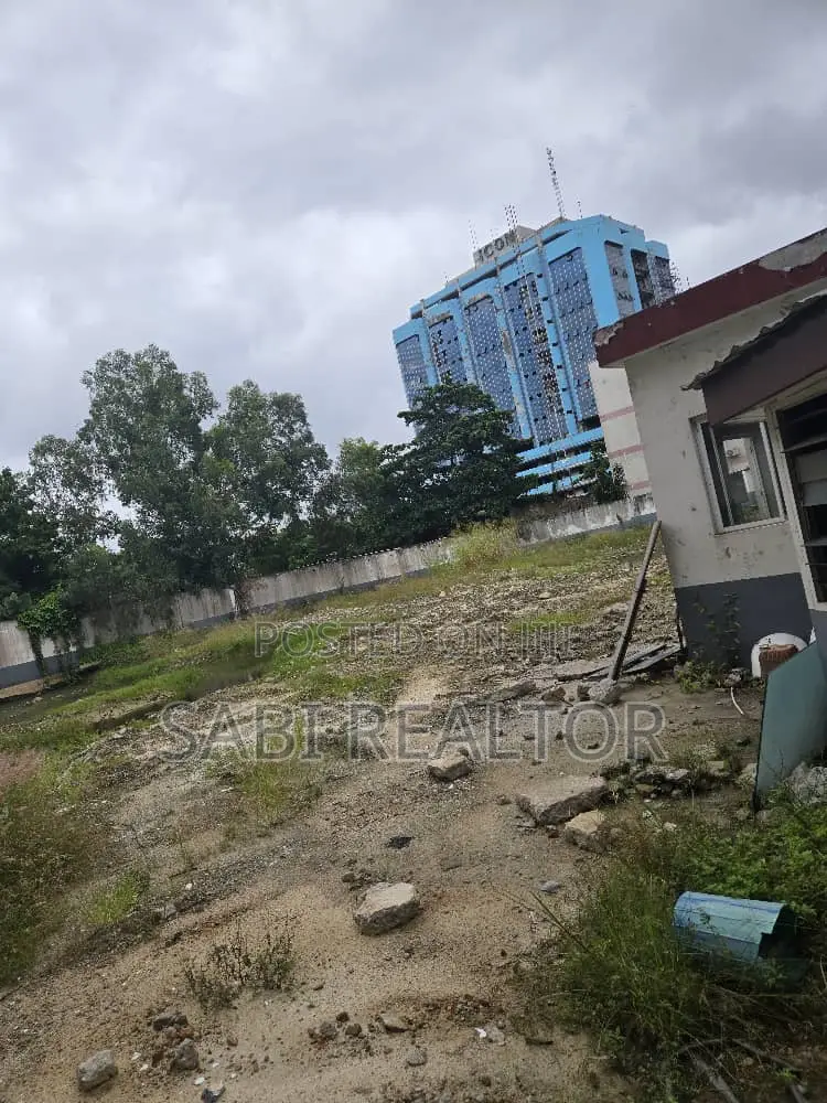 1900sqm of Land at Mike Adenuga Close, Victoria Island, Lagos for Sale in Victoria Island