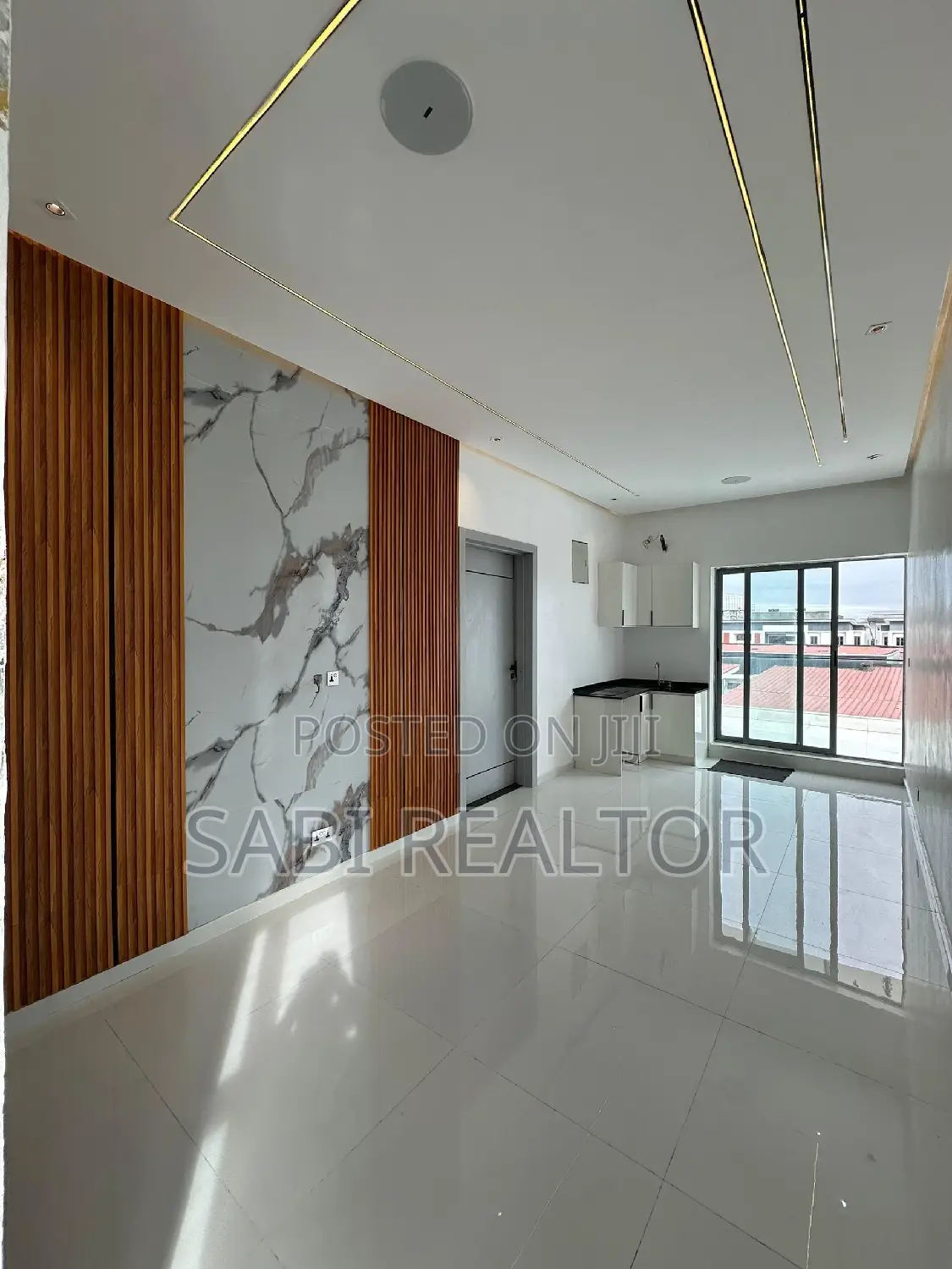 Furnished 5bdrm Duplex in Osapa for sale in Osapa london