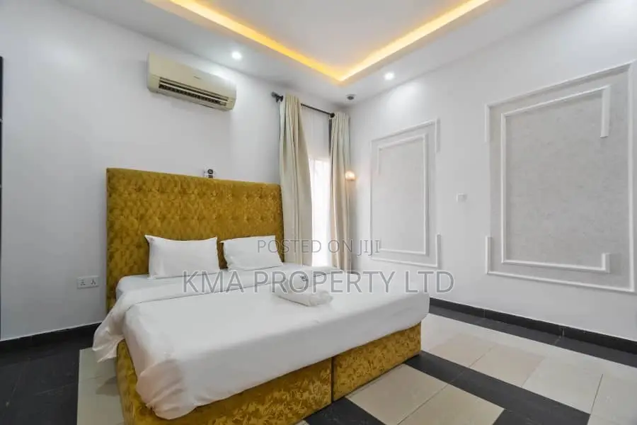 Tastefully Furnished 2 Bedrooms Apartment With Swimming Pool in Victoria Island