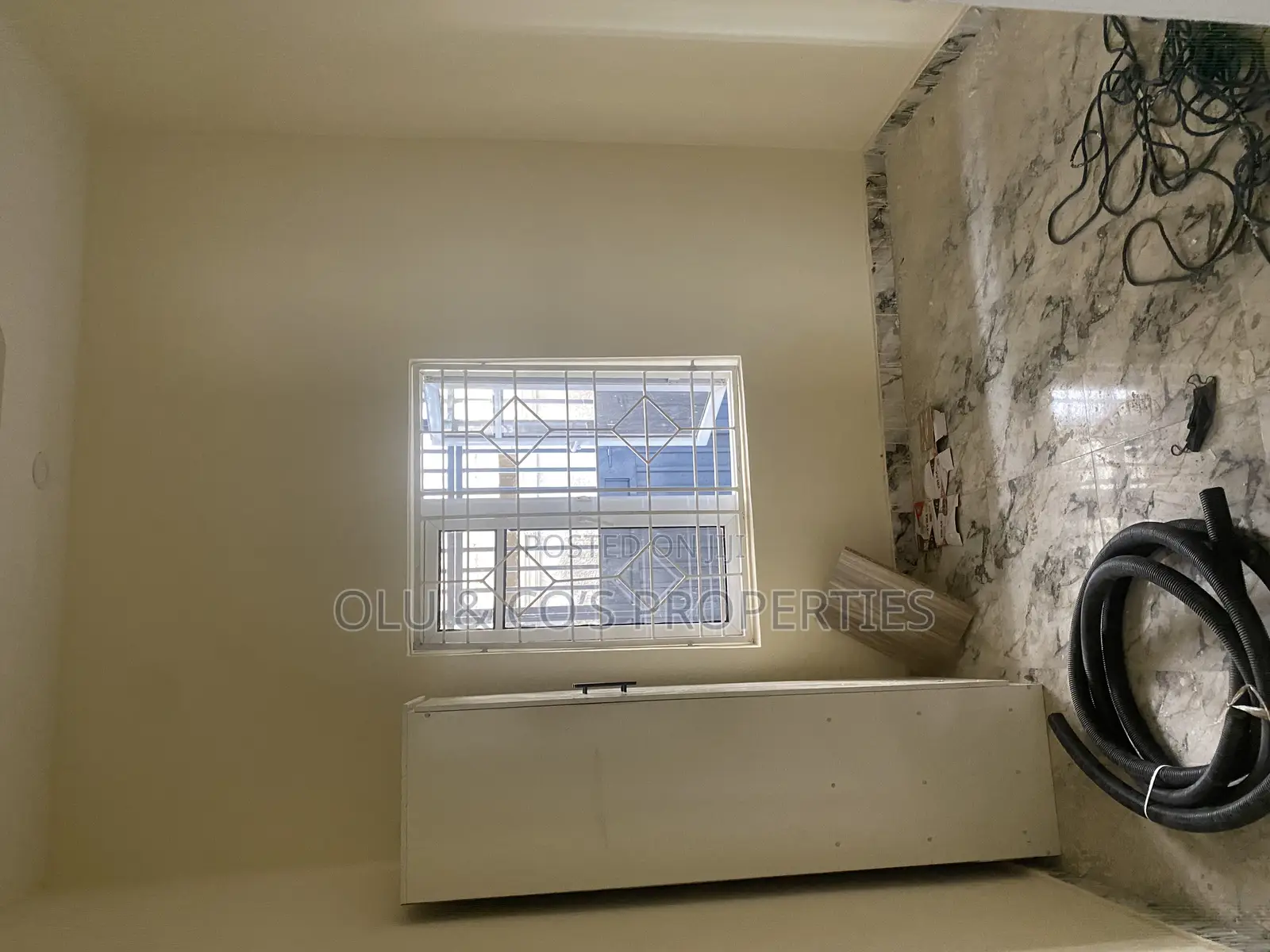 3bdrm Duplex in Leisure Court Estate, Lugbe District for rent in Lugbe District
