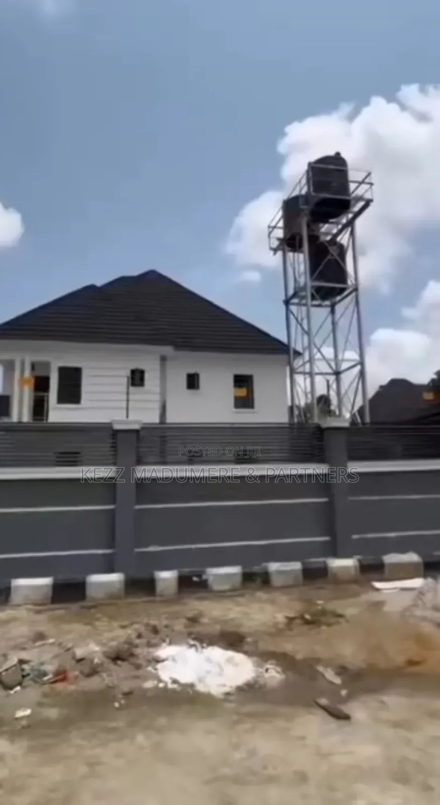 4bdrm Block of Flats in Sars Road , Port for sale in Port-Harcourt
