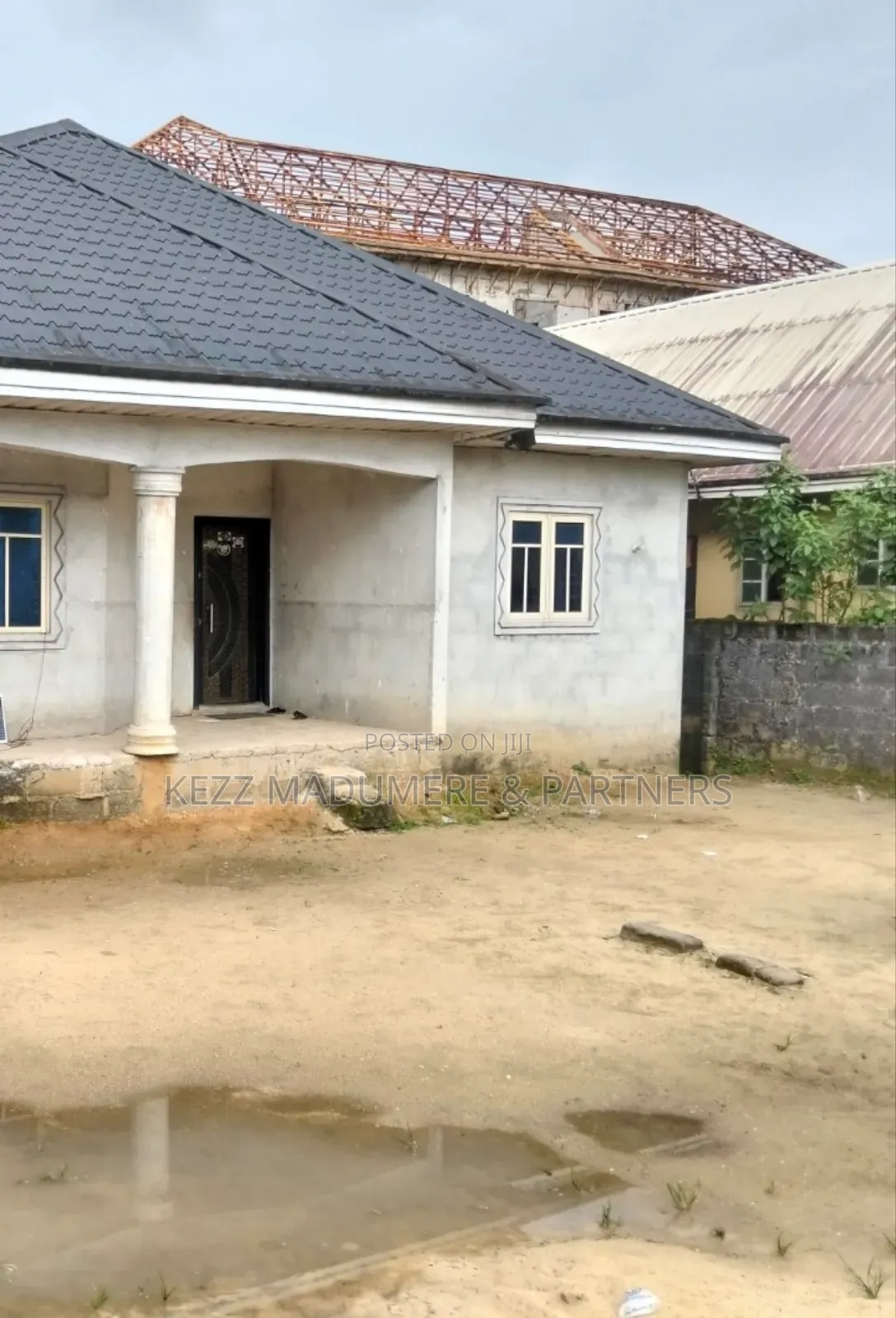 3bdrm Bungalow in Eneka Road, By 114 ,, Port-Harcourt for sale in Port-Harcourt