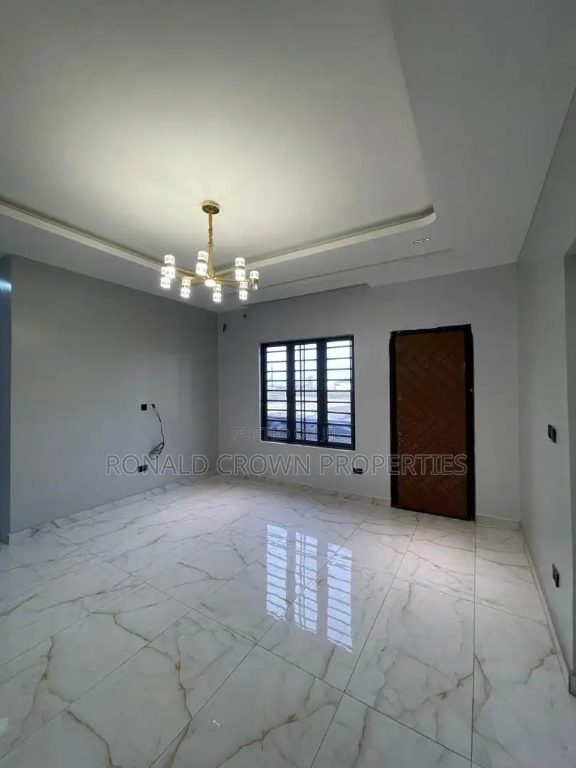 4bdrm Duplex in Ikate for sale in Ikate