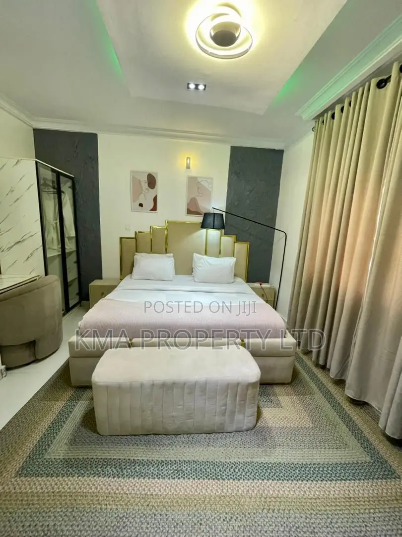 Tastefully Furnished 1 Bedroom Apartment in Lekki Phase 1