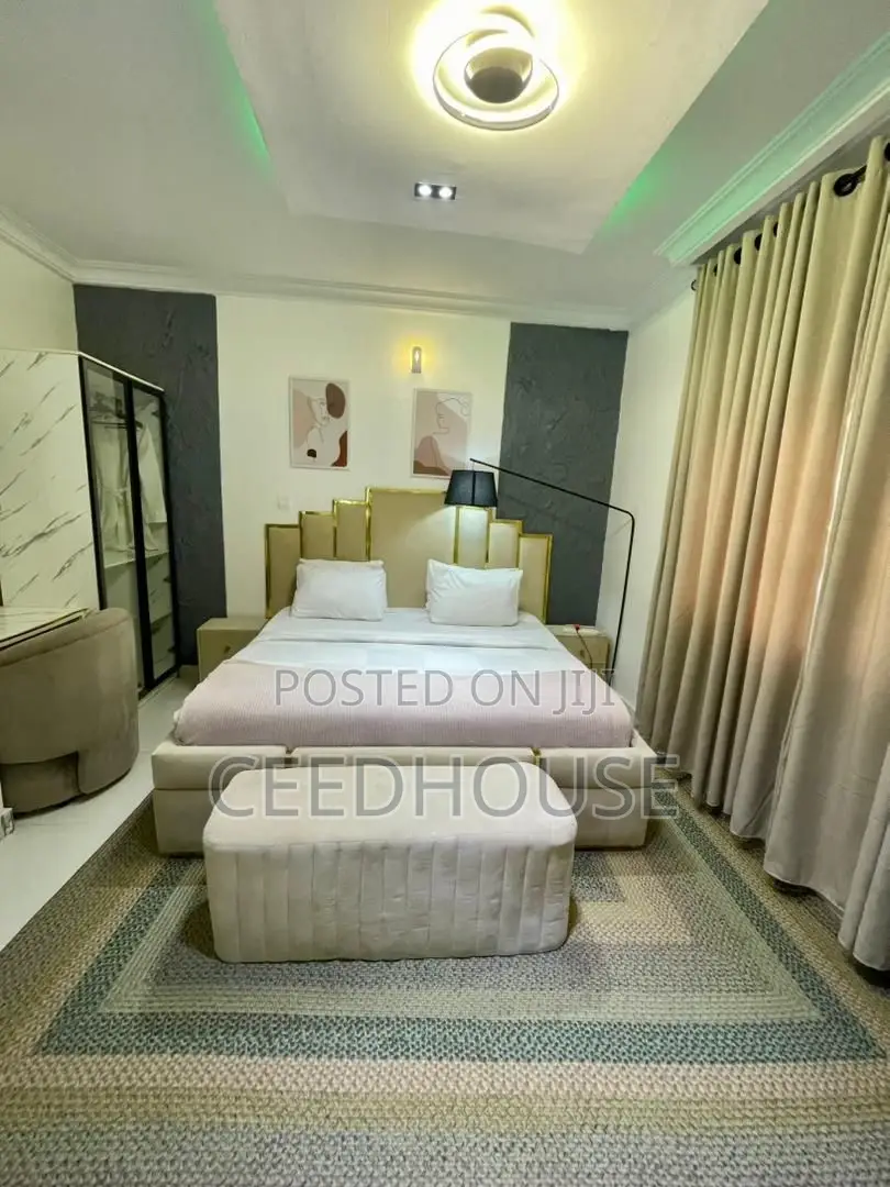 Tastefully Furnished 1 Bedroom Apartment in Lekki Phase 1