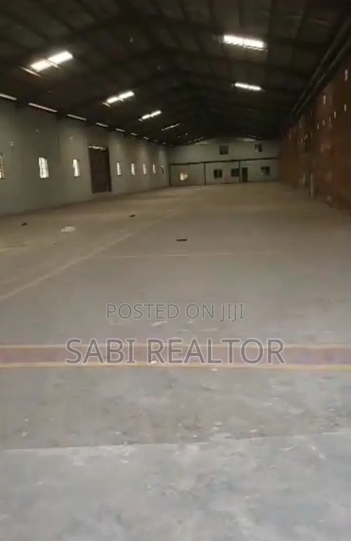 Warehouse on Land Measuring 4,000sqm at Industrial Area of Oba Akran in Oba Akran