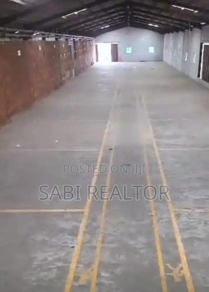Warehouse on Land Measuring 4,000sqm at Industrial Area of Oba Akran in Oba Akran