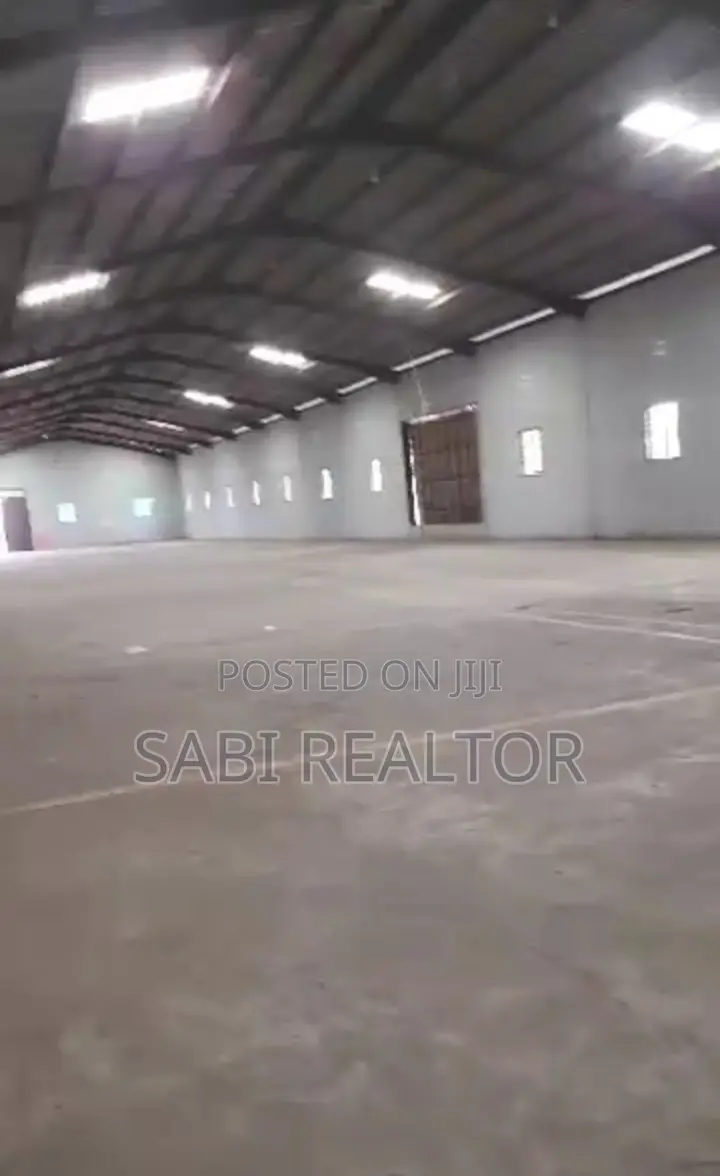 Warehouse on Land Measuring 4,000sqm at Industrial Area of Oba Akran in Oba Akran