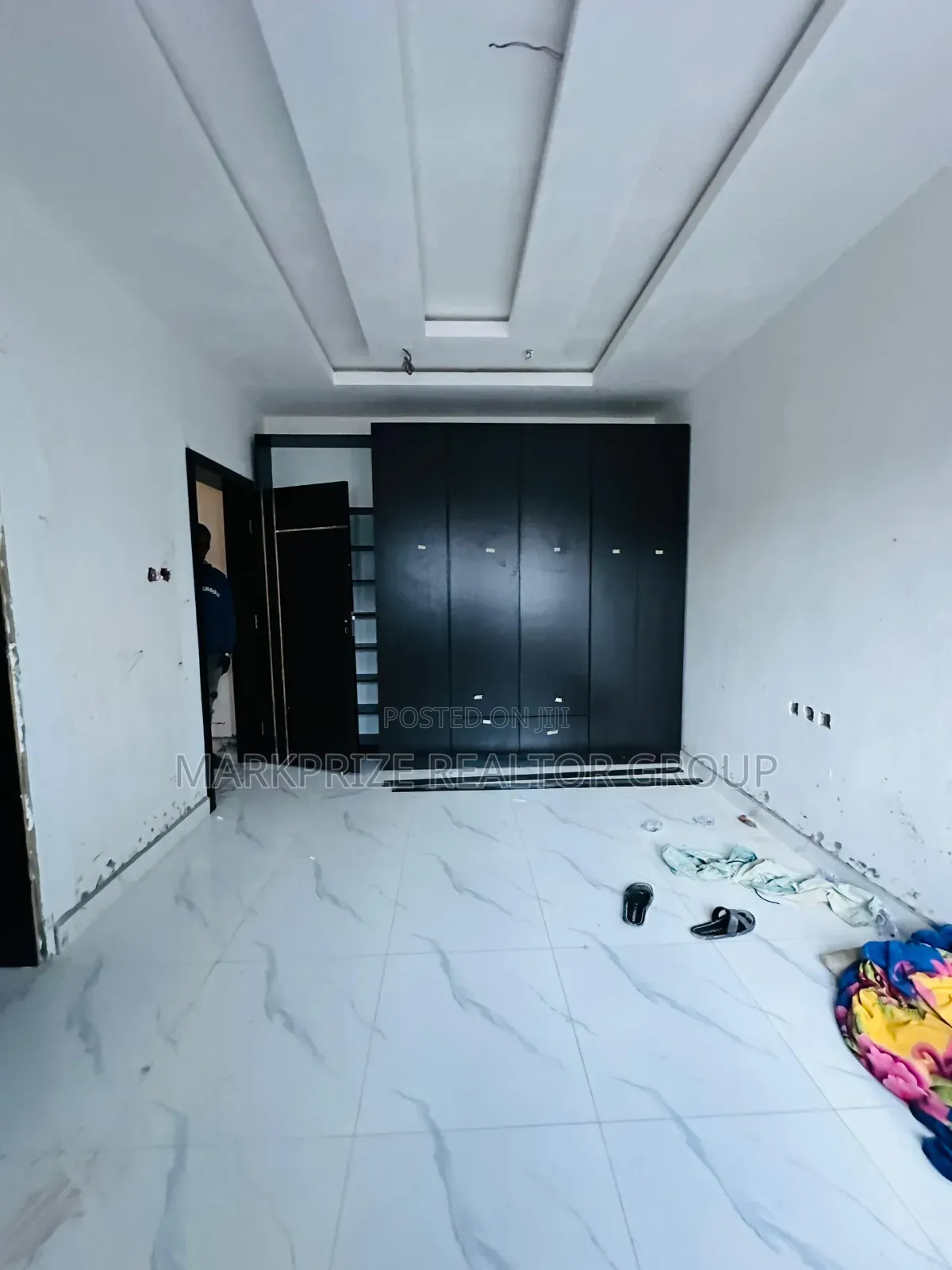3bdrm Apartment in Maryland Lagos for sale in Maryland